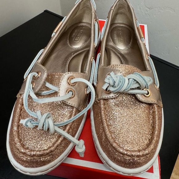 Coach  slipped on shoes - Picture 1 of 5